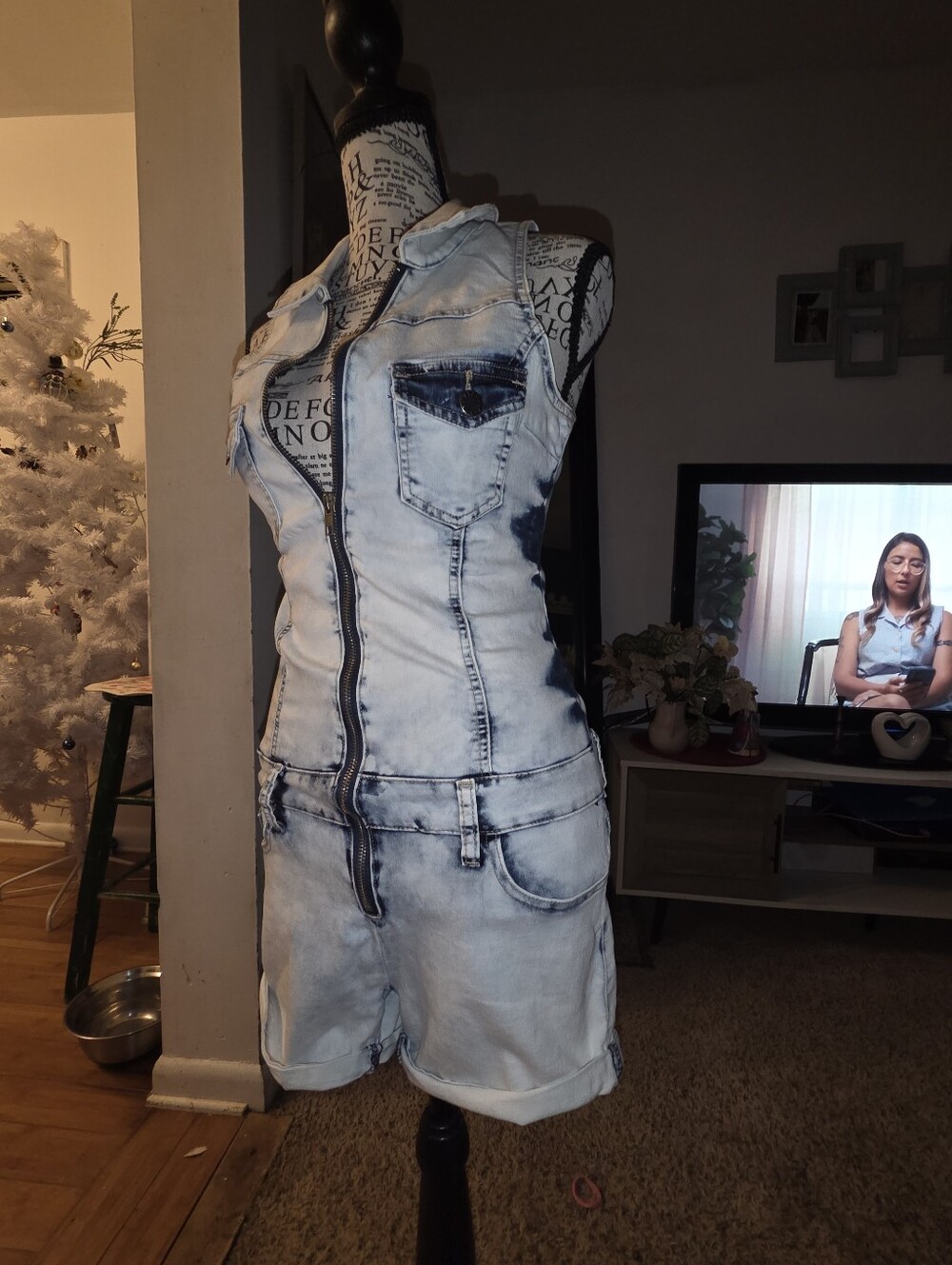 Sleeveless Light Blue Denim Overall Shorts with Front Zip